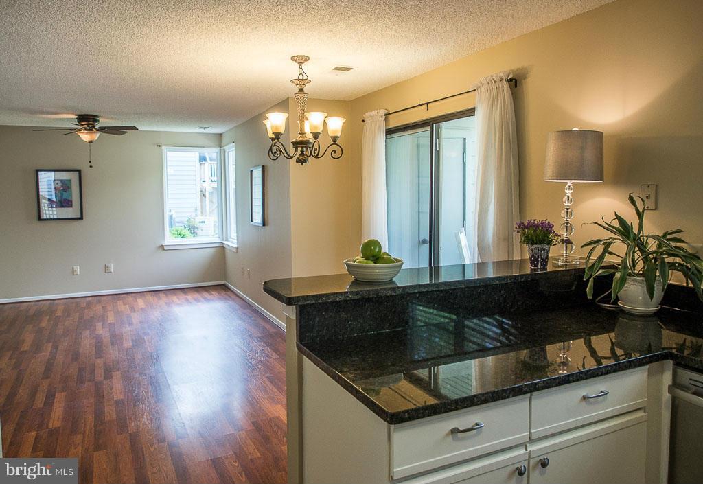 11708 Summerchase Circle, Unit 1708A Reston, VA 20194 - Photo 3 of 27 Kitchen