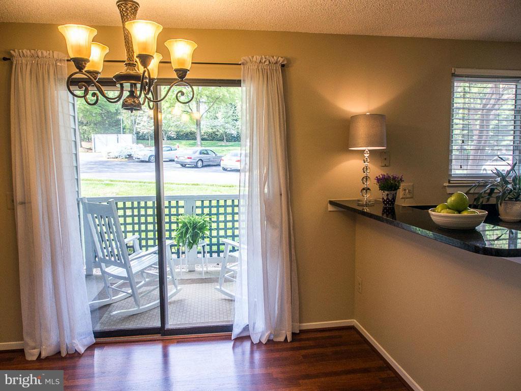 11708 Summerchase Circle, Unit 1708A Reston, VA 20194 - Photo 8 of 27 Dining Room