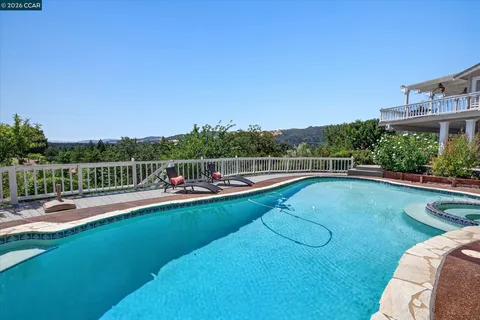 $2,999,000 | 671 Logan Lane, Danville, CA 94526