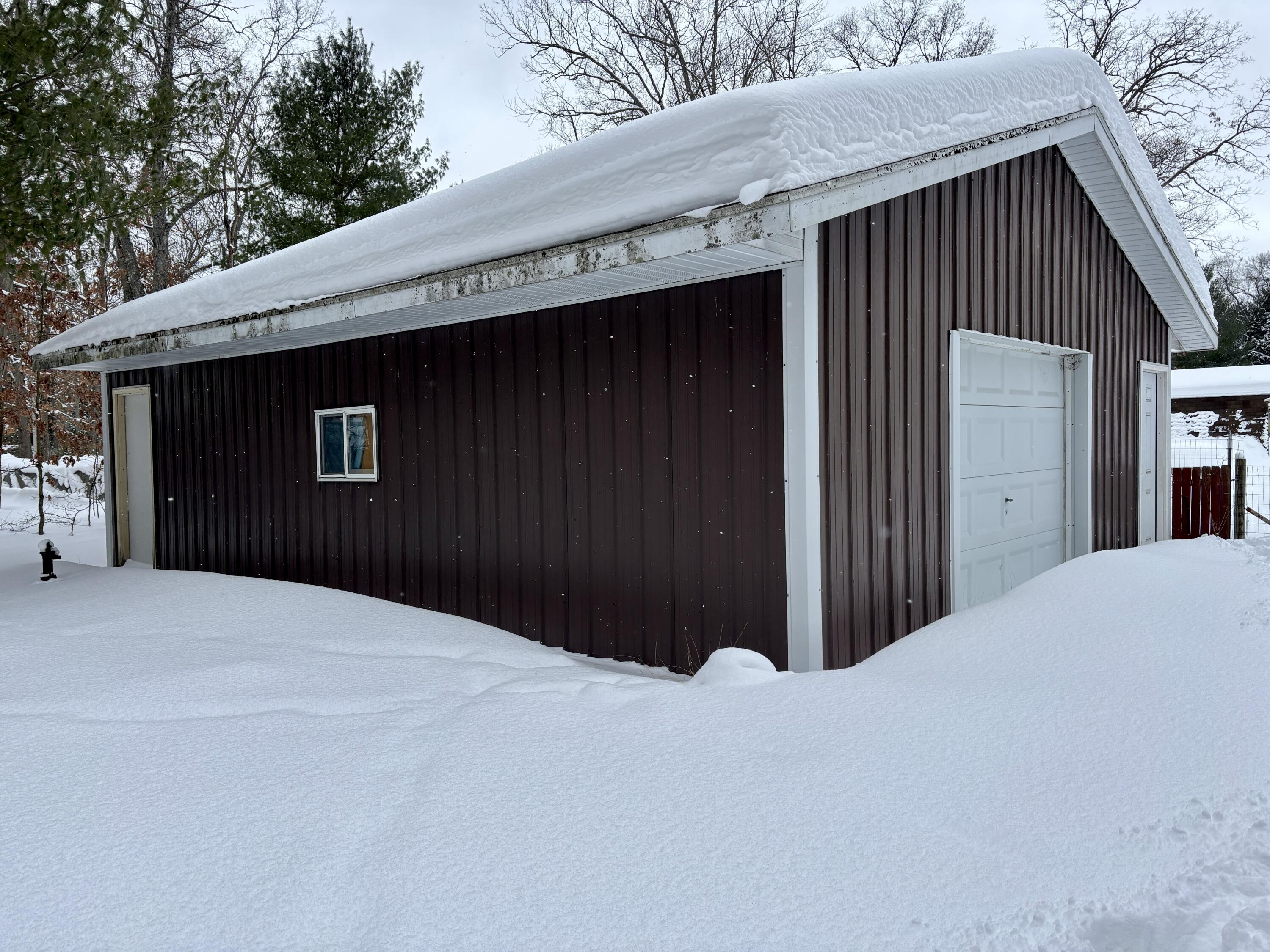 17461 Spring Street Wellston, MI 49689 - Photo 2 of 9 IMG_9414