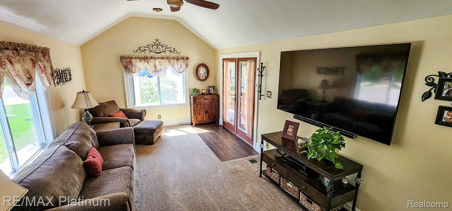 10346 Maple Road Hartland, MI 48353 - Photo 24 of 47 Gallery Image 24
