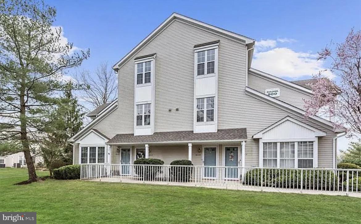 904 B Oliphant Lane Mount Laurel, NJ 08054 - Photo 1 of 33