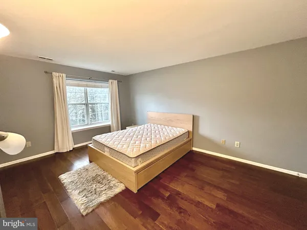 $2,600 | 904 B Oliphant Lane, Mount Laurel, NJ 08054