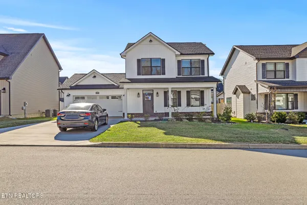 $2,550 | 1442 Dream Catcher Drive, Knoxville, TN 37920