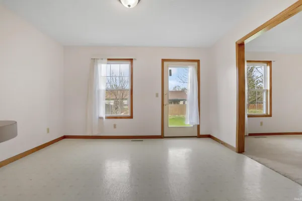 $240,000 | 2944 Elmridge Drive, Evansville, IN 47711