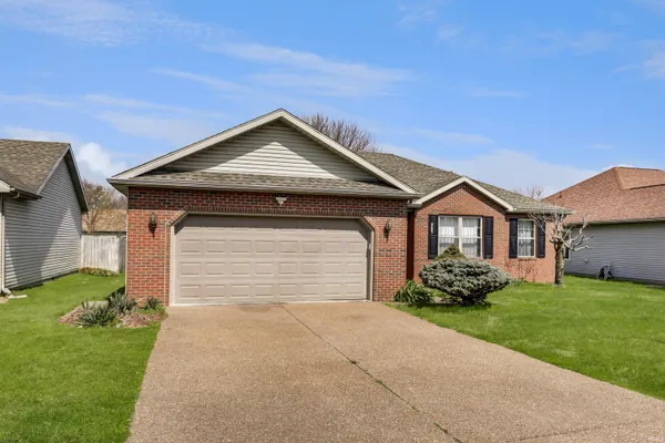 $240,000 | 2944 Elmridge Drive, Evansville, IN 47711