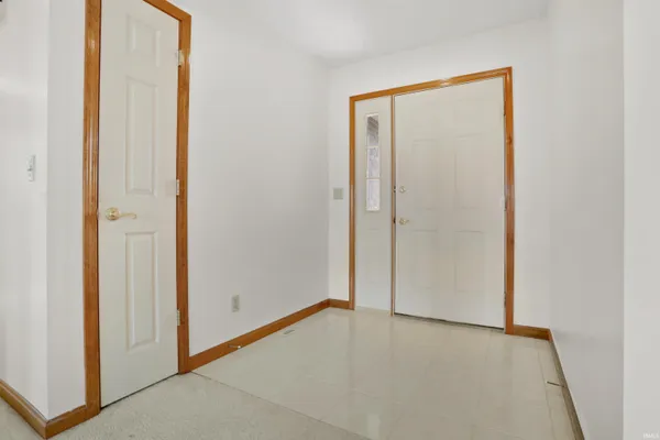 $240,000 | 2944 Elmridge Drive, Evansville, IN 47711