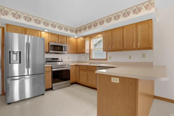 $240,000 | 2944 Elmridge Drive, Evansville, IN 47711