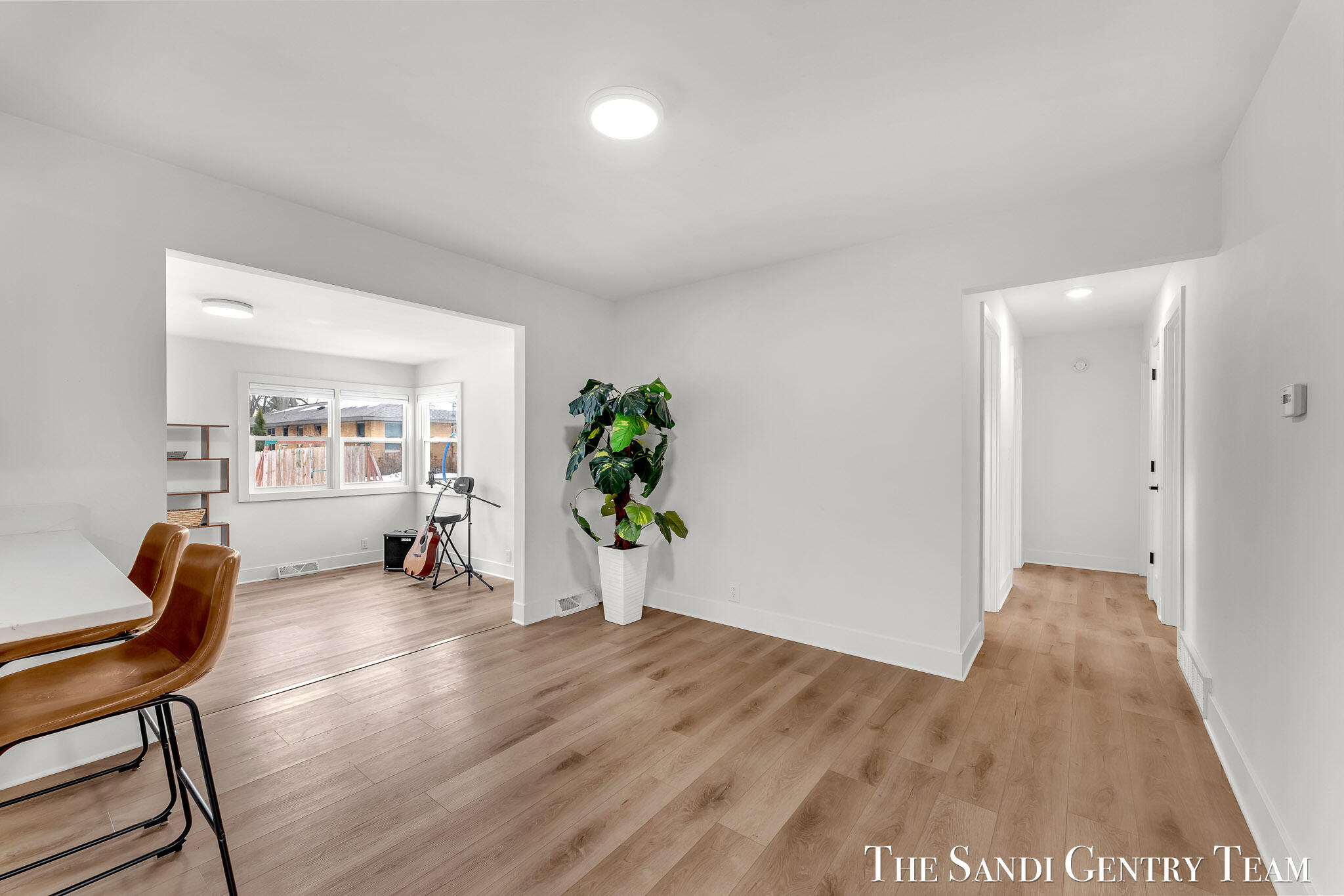 904 East Savidge Street Spring Lake, MI 49456 - Photo 17 of 52 14-AIV00191