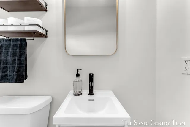 $422,900 | 904 East Savidge Street, Spring Lake, MI 49456