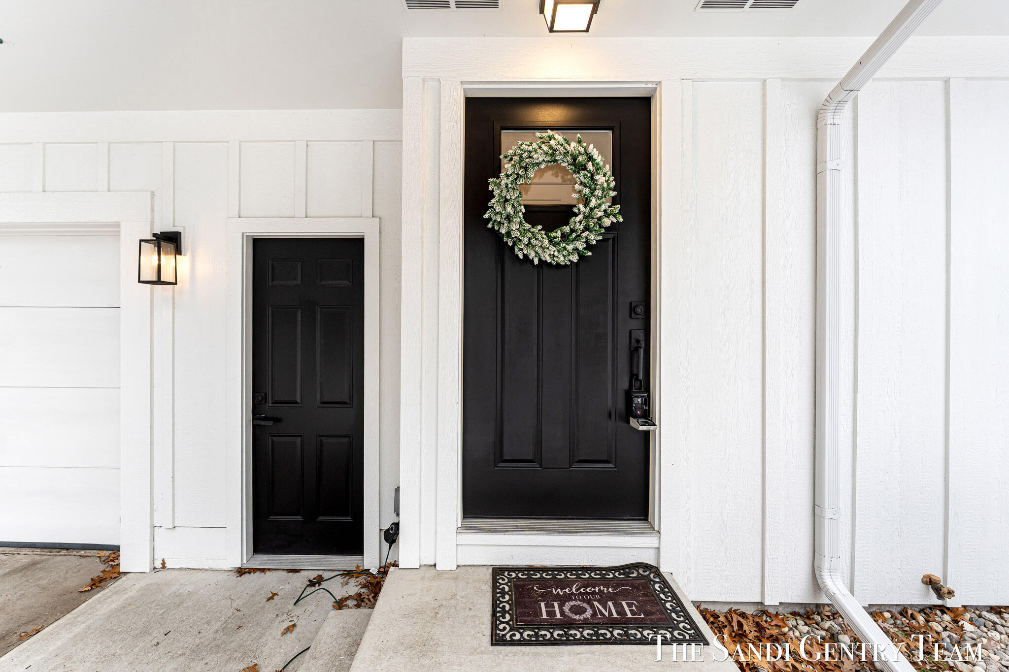 904 East Savidge Street Spring Lake, MI 49456 - Photo 6 of 52 07-AIV00247