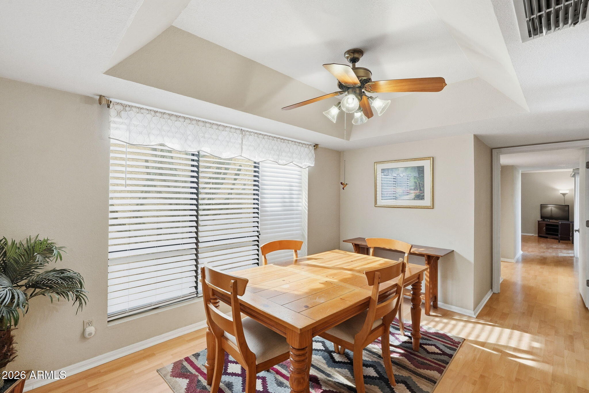 1360 East Brown Road, Unit 2 Mesa, AZ 85203 - Photo 7 of 31 014_ListerPros (3)