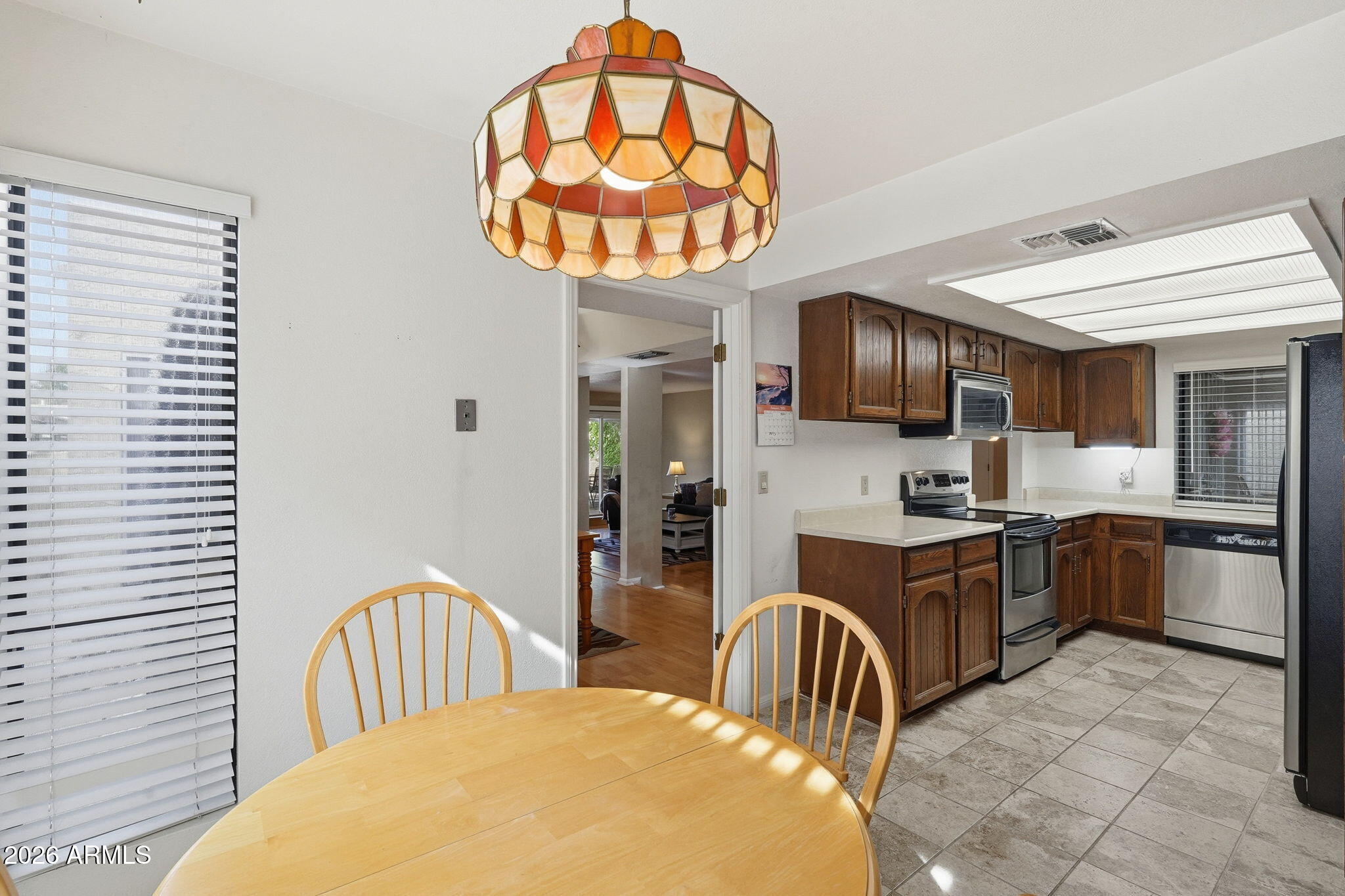 1360 East Brown Road, Unit 2 Mesa, AZ 85203 - Photo 8 of 31 016_ListerPros (2)