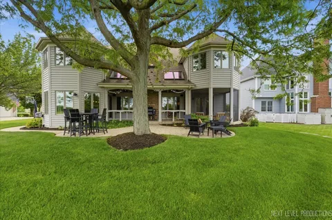 $949,900 | 2460 Bird Lane, Batavia, IL 60510