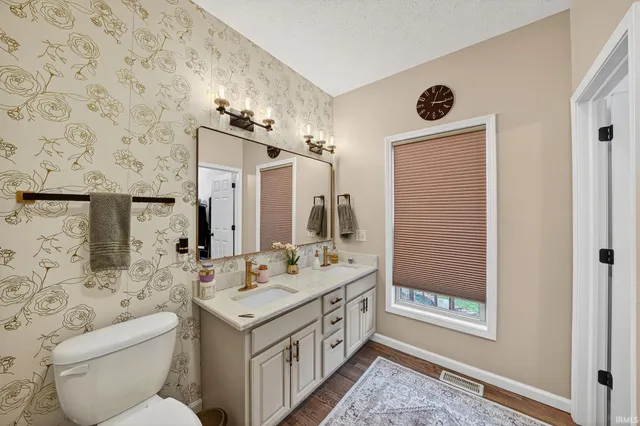 $559,900 | 50775 Bromley Drive, Granger, IN 46530