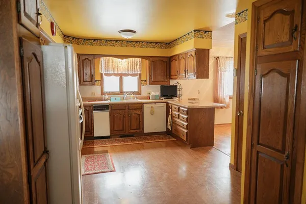 $170,000 | 525 North Hood Street, Blue Earth, MN 56013