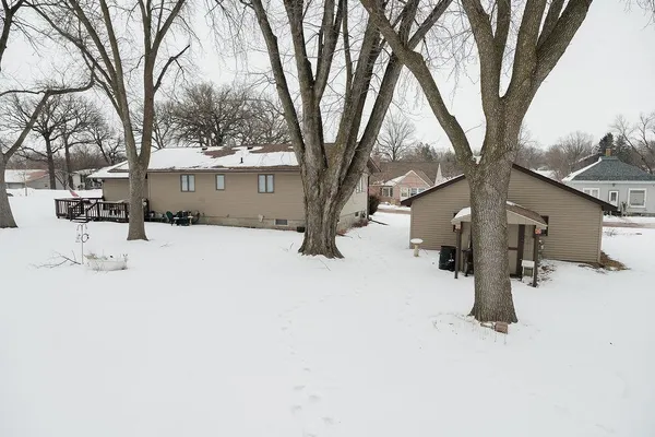 $170,000 | 525 North Hood Street, Blue Earth, MN 56013