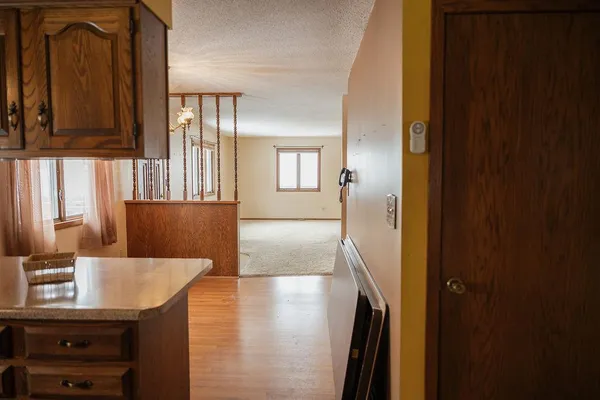 $170,000 | 525 North Hood Street, Blue Earth, MN 56013