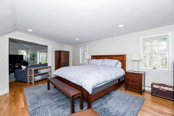 $1,285,000 | 34 Pine Hill Lane, Marion, MA 02738