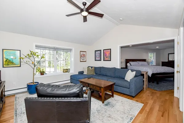 $1,285,000 | 34 Pine Hill Lane, Marion, MA 02738