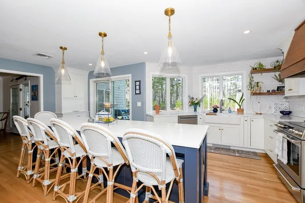 $1,285,000 | 34 Pine Hill Lane, Marion, MA 02738