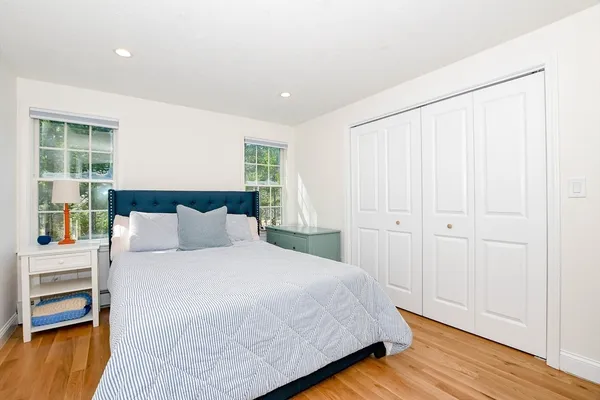 $1,285,000 | 34 Pine Hill Lane, Marion, MA 02738