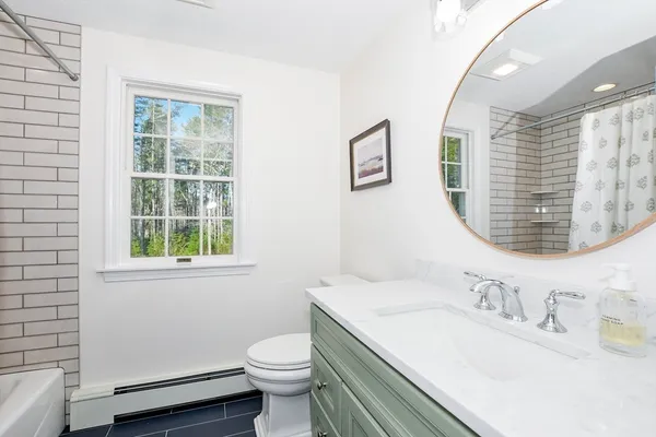 $1,285,000 | 34 Pine Hill Lane, Marion, MA 02738