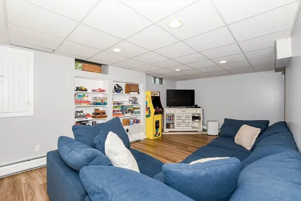 $1,285,000 | 34 Pine Hill Lane, Marion, MA 02738