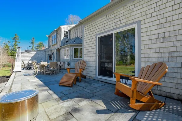 $1,285,000 | 34 Pine Hill Lane, Marion, MA 02738