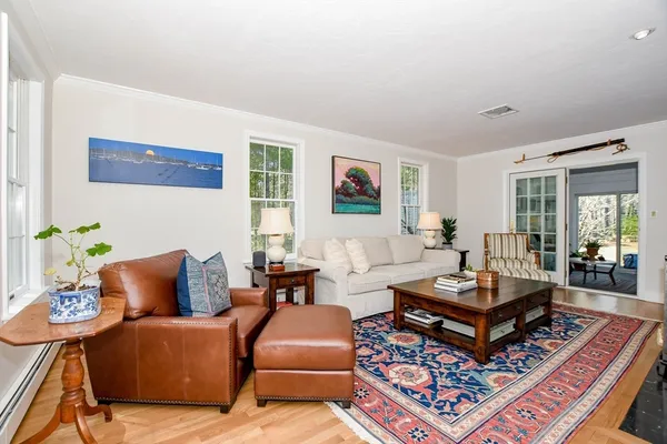 $1,285,000 | 34 Pine Hill Lane, Marion, MA 02738