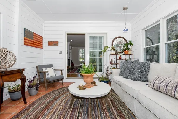 $1,285,000 | 34 Pine Hill Lane, Marion, MA 02738