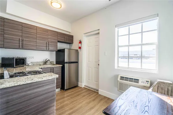 $1,600 | 1191 71st Street, Unit 4, Miami Beach, FL 33141