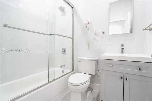 $1,600 | 1191 71st Street, Unit 4, Miami Beach, FL 33141