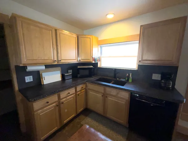 $299,900 | 97 School Street, St. Johnsbury, VT 05819
