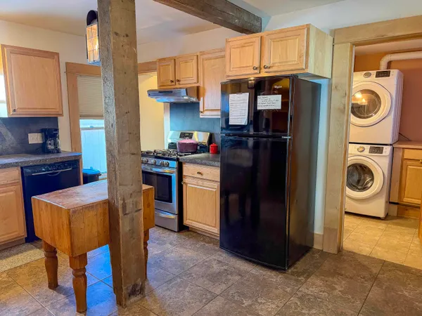 $324,900 | 97 School Street, St. Johnsbury, VT 05819