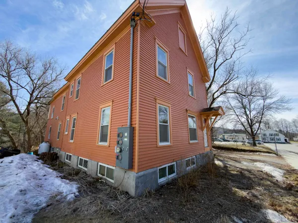 $299,900 | 97 School Street, St. Johnsbury, VT 05819