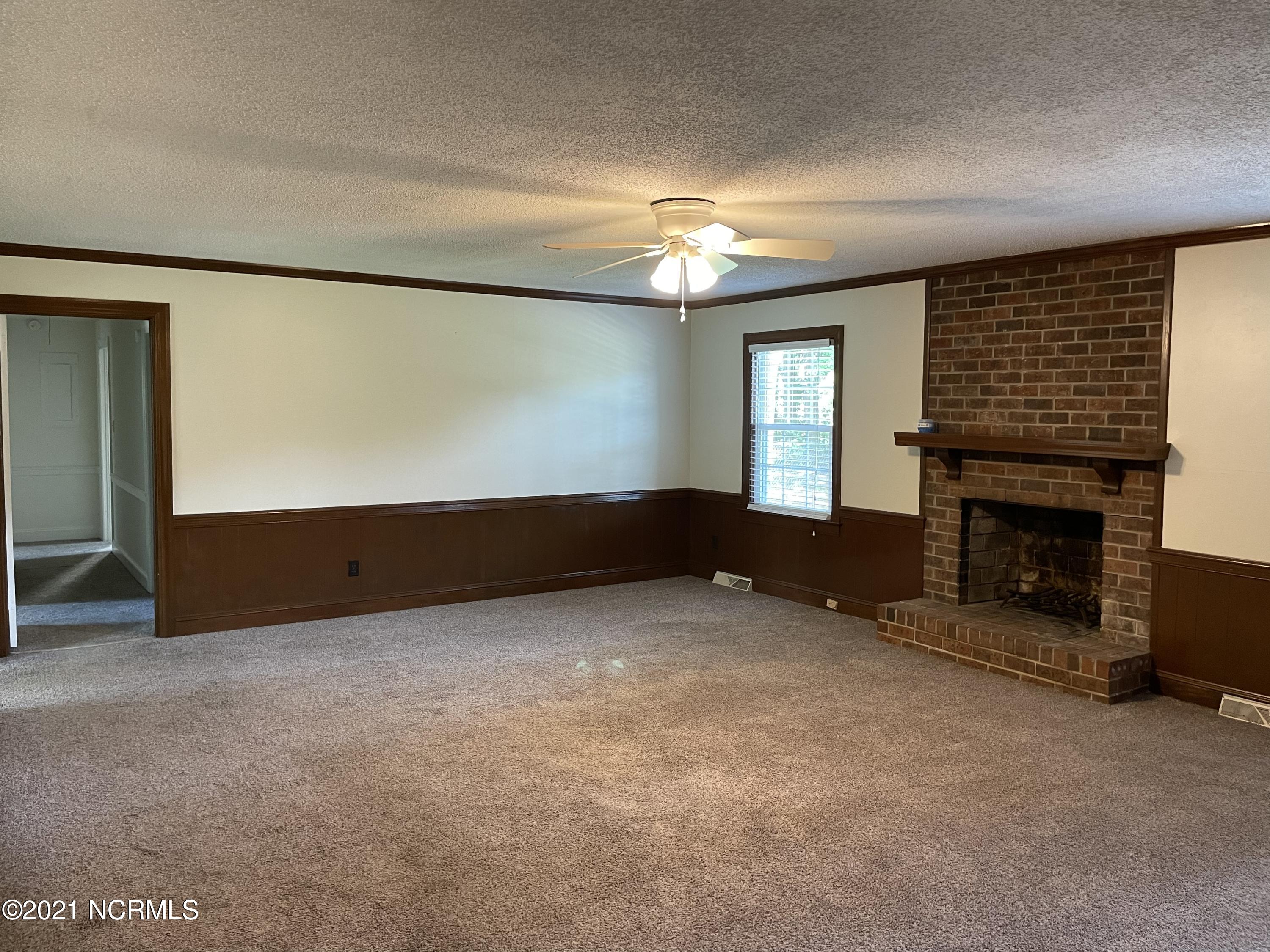 307 Prince Road Greenville, NC 27858 - Photo 4 of 26 4C1FC9F7-2347-4415-82CF-BD20CC408C6E