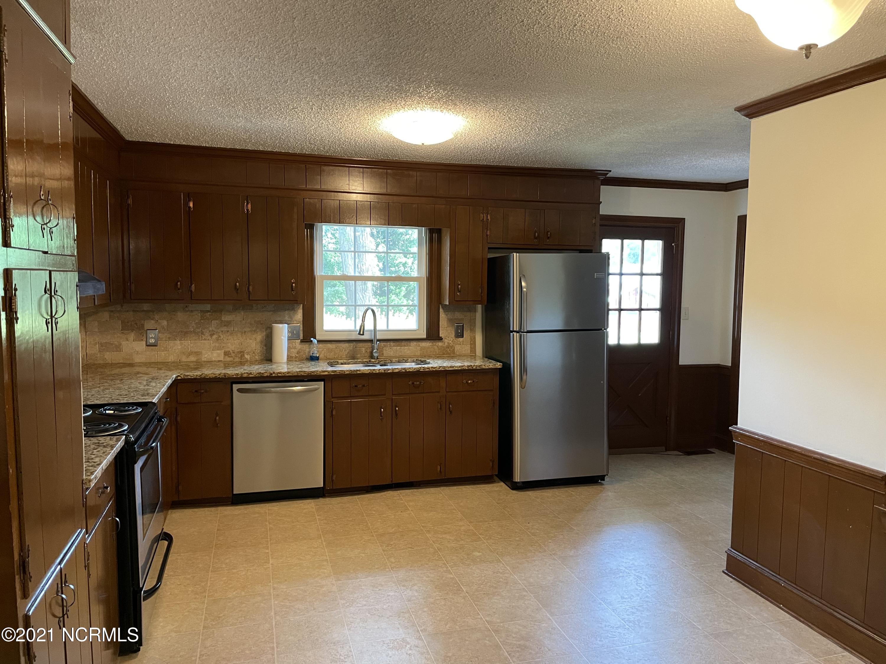 307 Prince Road Greenville, NC 27858 - Photo 10 of 26 767D9299-ECB1-4F4A-AAE7-DCCB6F3A737F