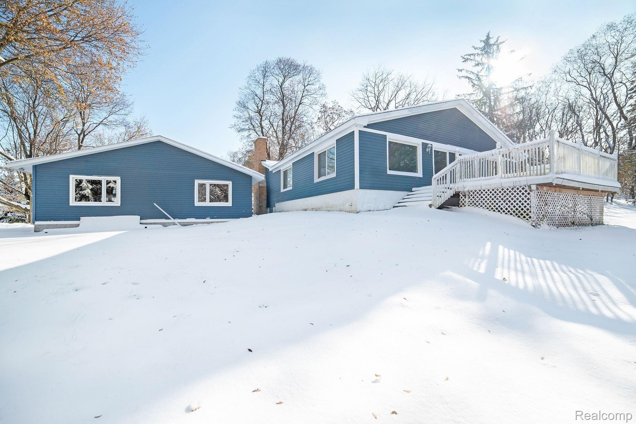 1005 Betts Road Leonard, MI 48367 - Photo 15 of 43 PWM_9297-.jpg