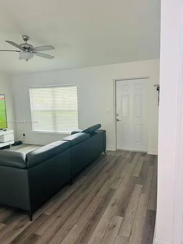 $2,100 | 2524 Northeast 5th Avenue, Cape Coral, FL 33909