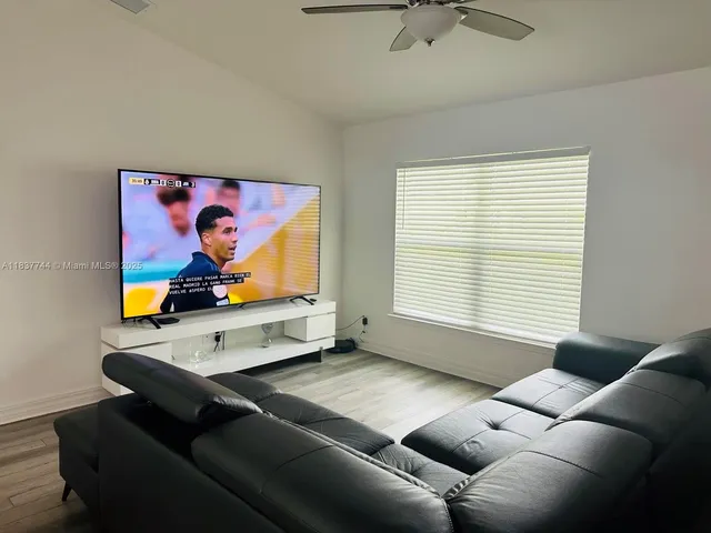 $2,100 | 2524 Northeast 5th Avenue, Cape Coral, FL 33909