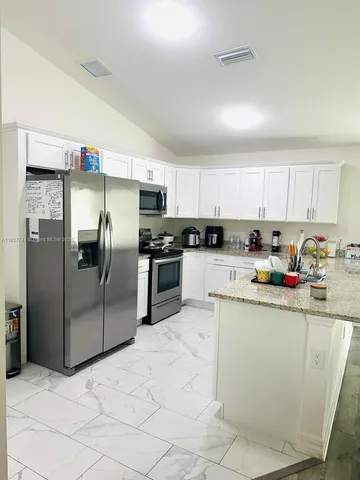 $2,100 | 2524 Northeast 5th Avenue, Cape Coral, FL 33909