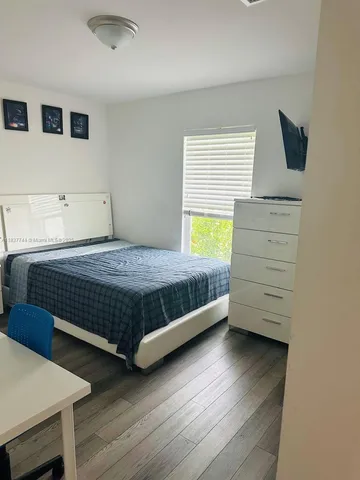 $2,100 | 2524 Northeast 5th Avenue, Cape Coral, FL 33909