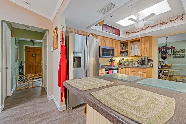 $695,999 | 155 Woodcutter Lane, Palm Harbor, FL 34683