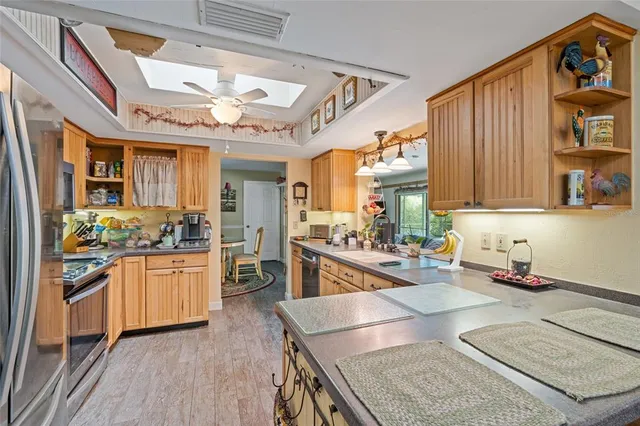 $695,999 | 155 Woodcutter Lane, Palm Harbor, FL 34683