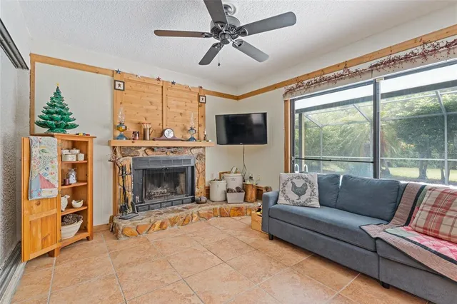 $695,999 | 155 Woodcutter Lane, Palm Harbor, FL 34683