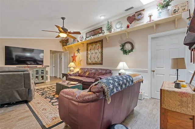 $695,999 | 155 Woodcutter Lane, Palm Harbor, FL 34683