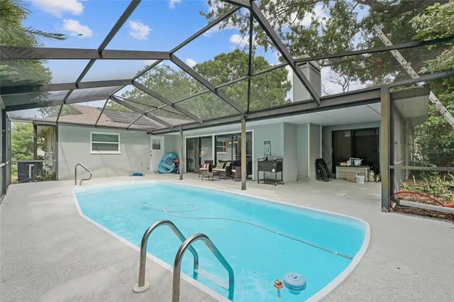 $695,999 | 155 Woodcutter Lane, Palm Harbor, FL 34683