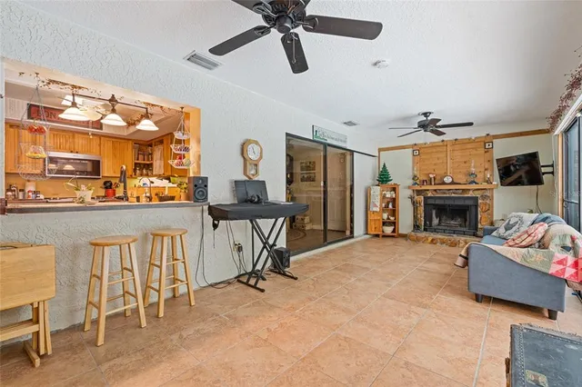 $695,999 | 155 Woodcutter Lane, Palm Harbor, FL 34683