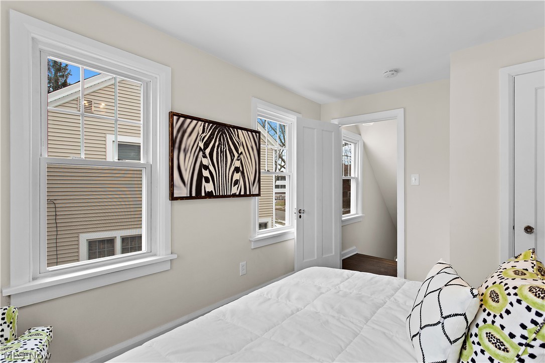 991 Roanoke Road Cleveland Heights, OH 44121 - Photo 20 of 30